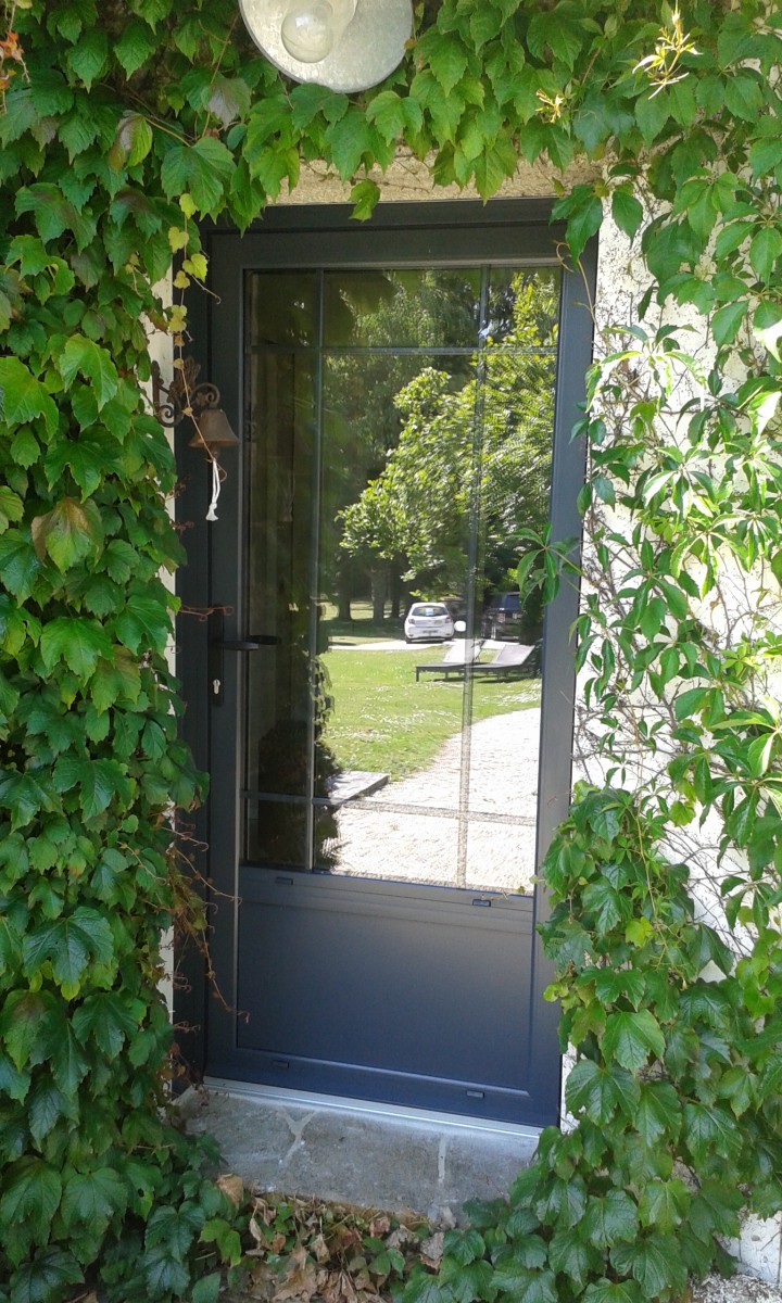 Porte Dentrée Aluminium Sur Mesure Vitrée Ou Pleine