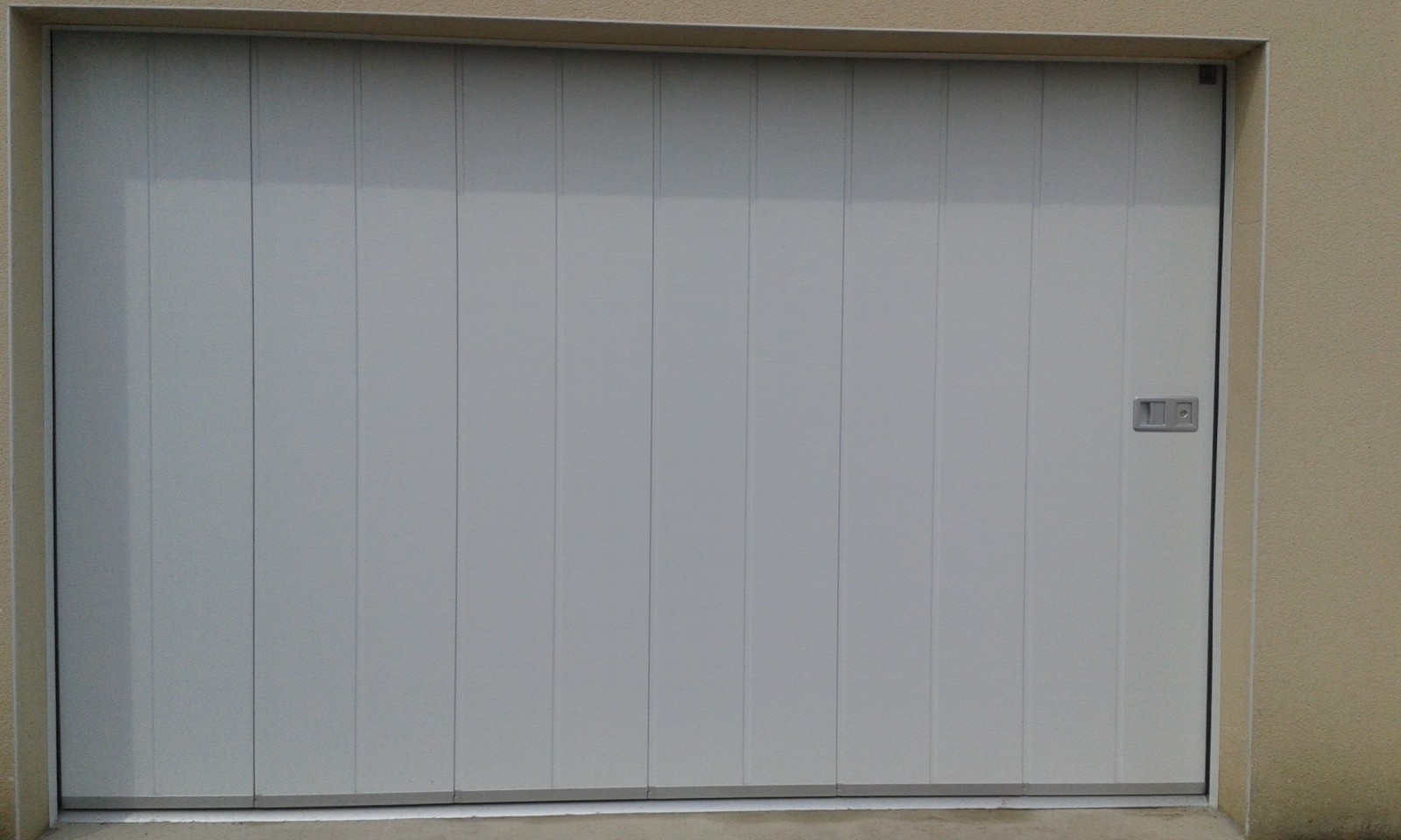 Joints de porte de garage : latéral, bas, seuil, vertical