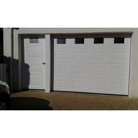 porte de garage sectionnelle plafond avec portillon indépendant