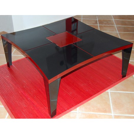 Table de salon acier thermolaquée en rouge et noir - avec découpe laser