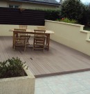 aménagement d'une terrasse de couleur brun noisette