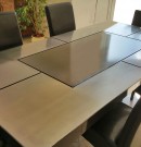 Table de salle à manger métal - acier brossé verni et laqué noir